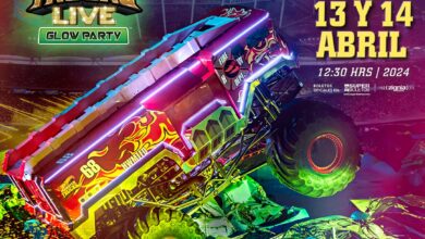 Hot Wheels Monsters Trucks Live Glow Party